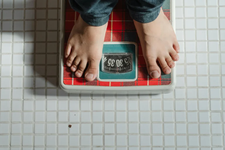 The Complete Guide to Weight Loss After 30
